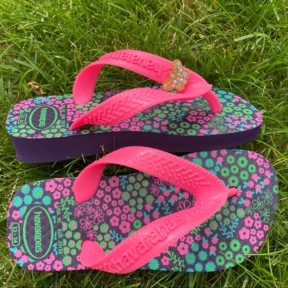 Havaianas Girls Flip Flops w/Charm - Picture 3 of 5